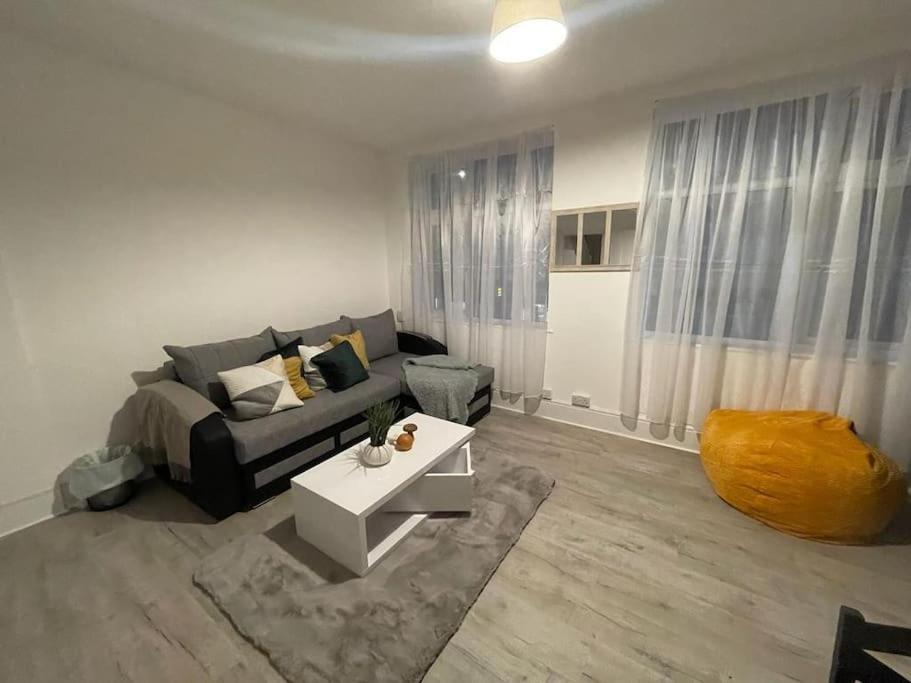 Comfy 2 Bedroom On Tower Bridge Λονδίνο Εξωτερικό φωτογραφία
